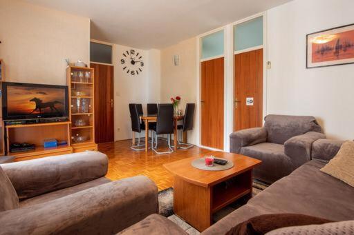Boka Apartment Солин Екстериор снимка